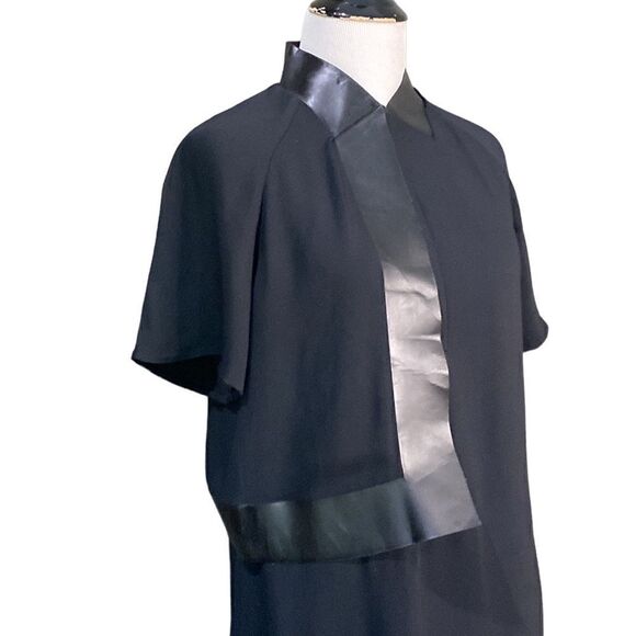 ALEXANDER WANG SHOULDER FLAP DRESS IN BLACK VISCOSE Short Sleeve Mini Length - Picture 2 of 15